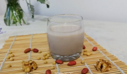 核桃花生芝麻豆浆,核桃花生芝麻豆浆，健康美味两不误